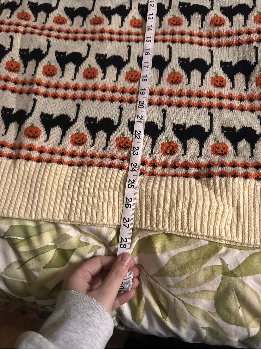 Kiel James Patrick the Scaredy Cat Halloween Sweater - Picture 7 of 10